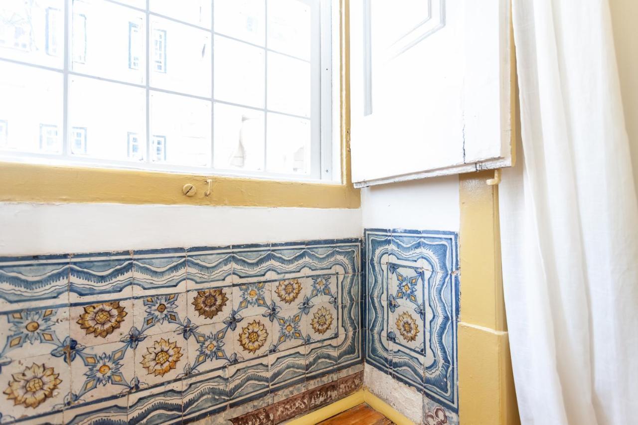 Yellow Tiles In City Center Lissabon Exterior foto